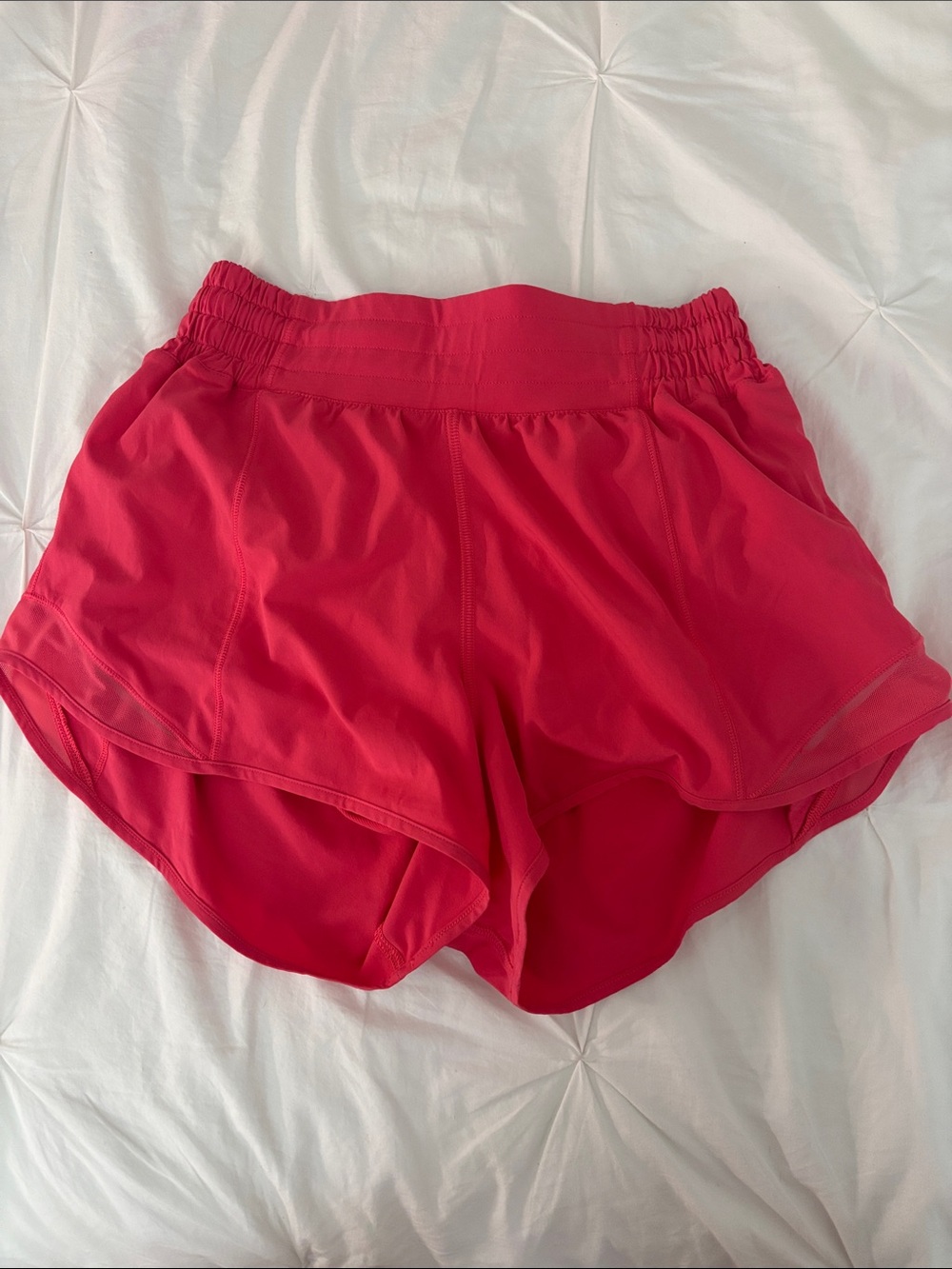 Women’s Lululemon Hottie Hot Shorts 2.5” High Rise Lined (Colour: Hot Pink)